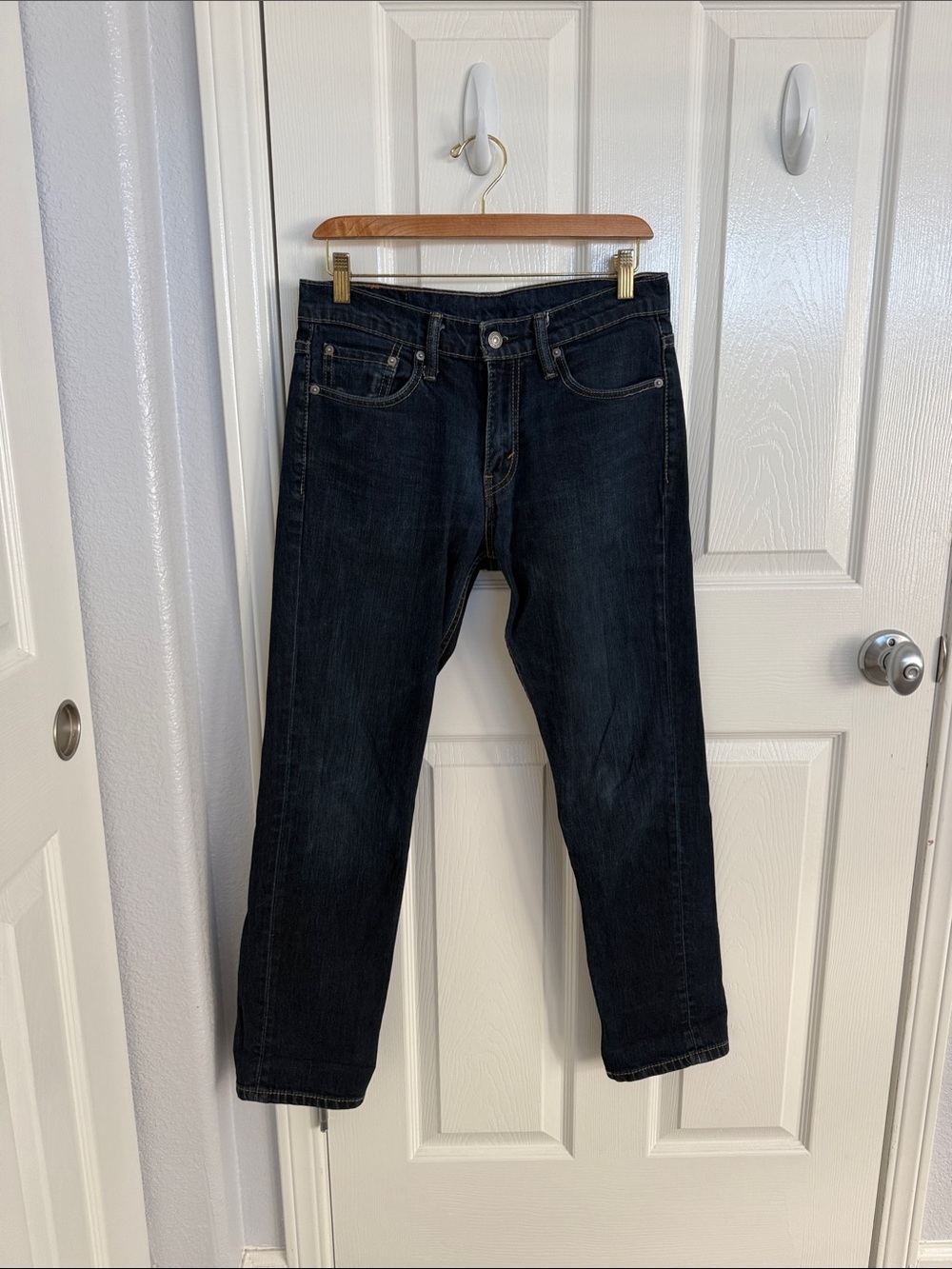 Levi’s classic 511 Straight-Leg Jeans in Dark Indigo